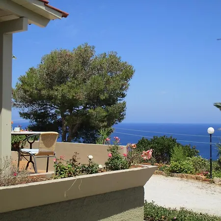 Appart hôtel Theodosia 3*